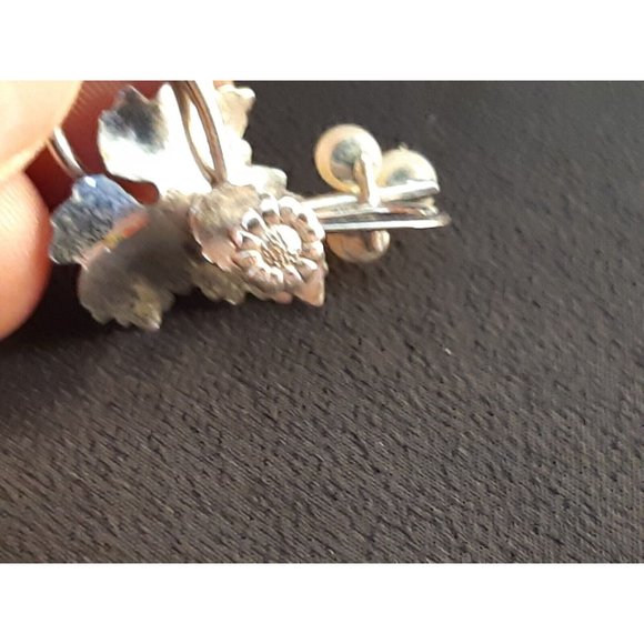 VINTAGE KREMENTZ CULTURED PEARL GRAPE CLUSTER BROOCH AND SCREW BACK EARRINGS SET - Picture 8 of 8